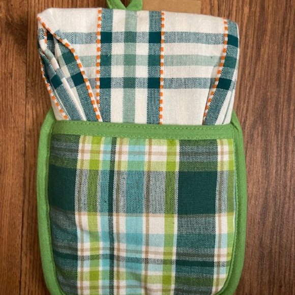 Designer Imports Kitchen Gift Set NWT GNOME THEME - Picture 2 of 2